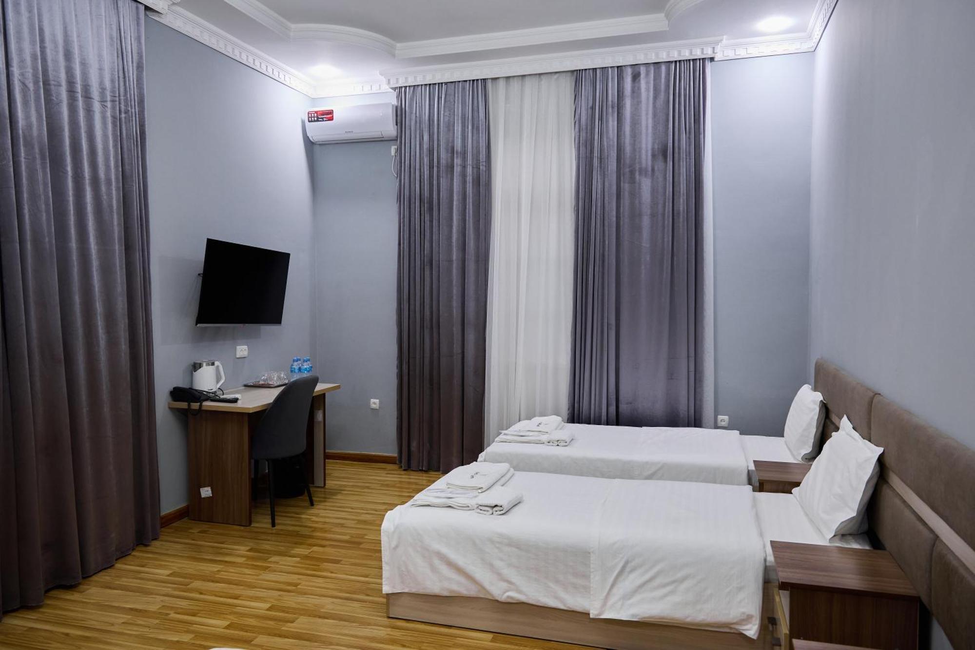 Art Garden Hotel Tachkent Extérieur photo