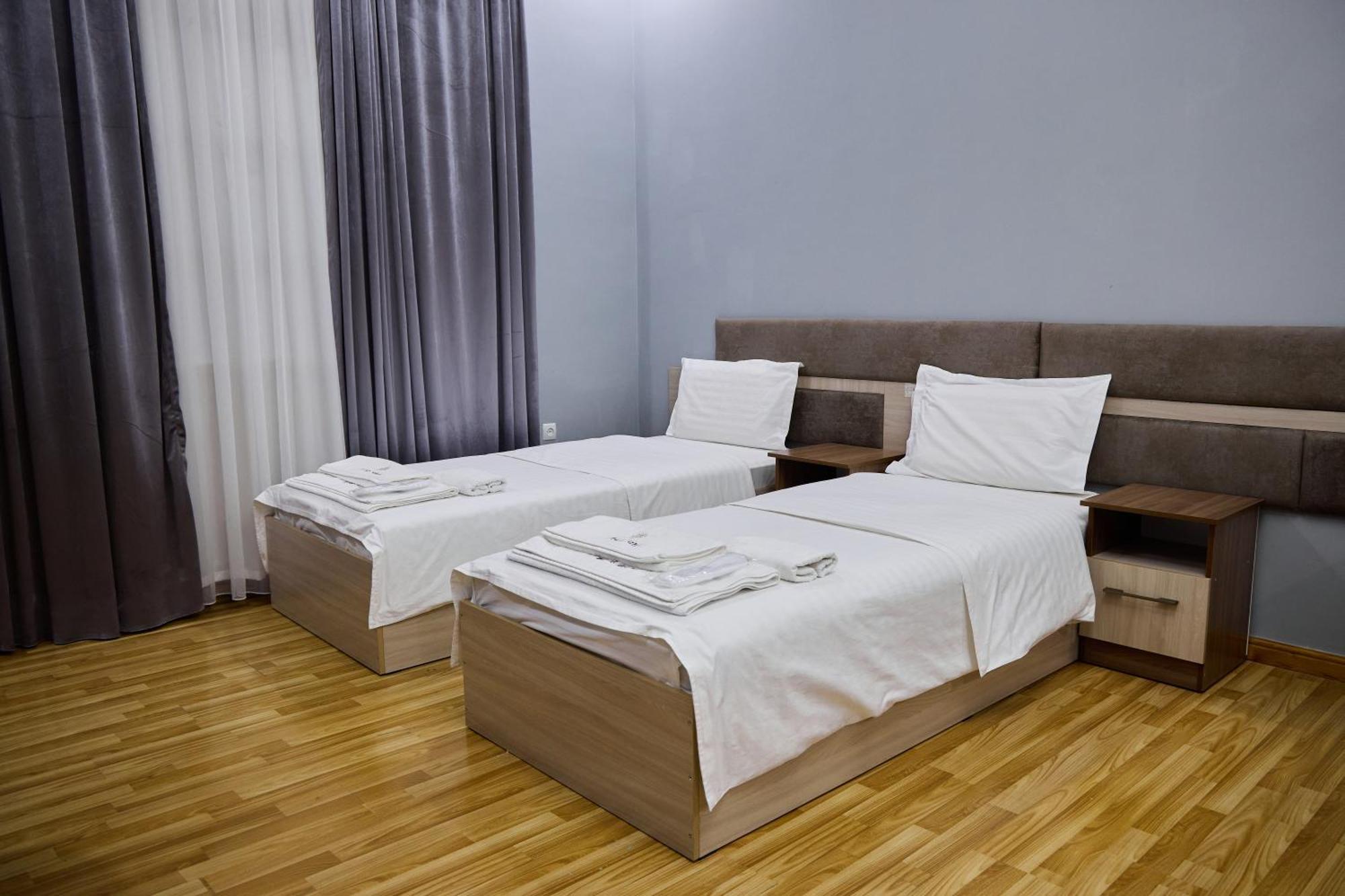 Art Garden Hotel Tachkent Extérieur photo